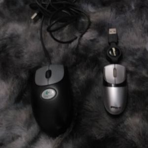 2 Computer Mice Targus And Logitech mouse